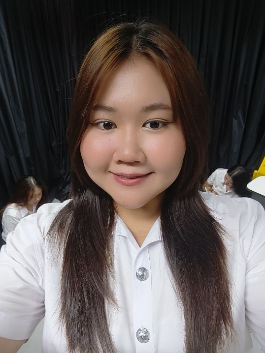 ณัฐธยาน์ จันทร์แจ่มศรี